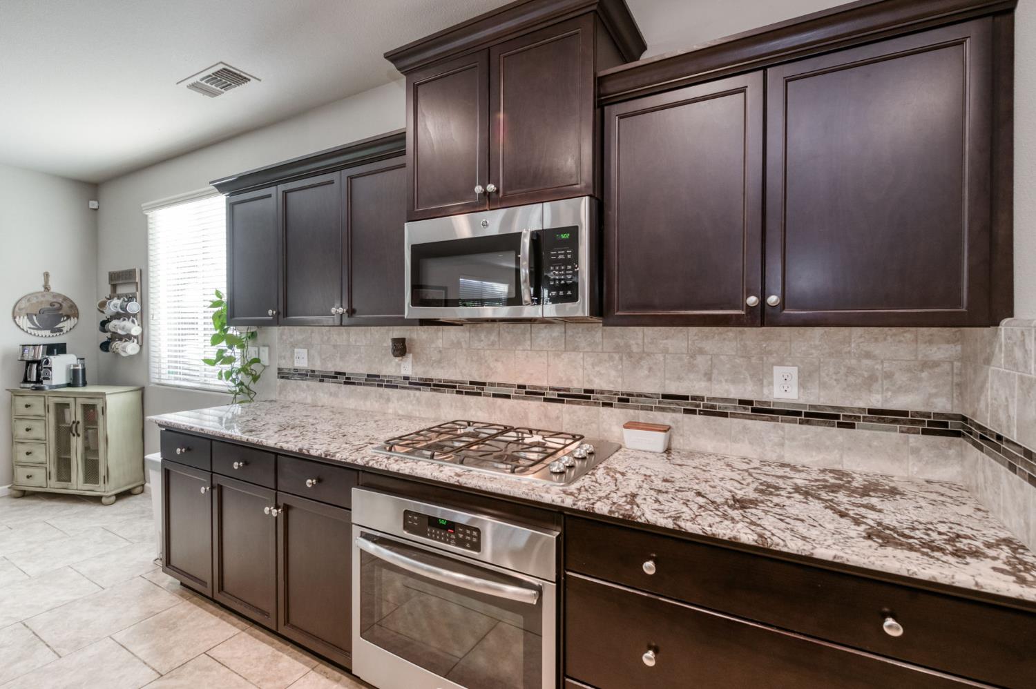 3606 Saginaw Ave, Clovis, CA 93619