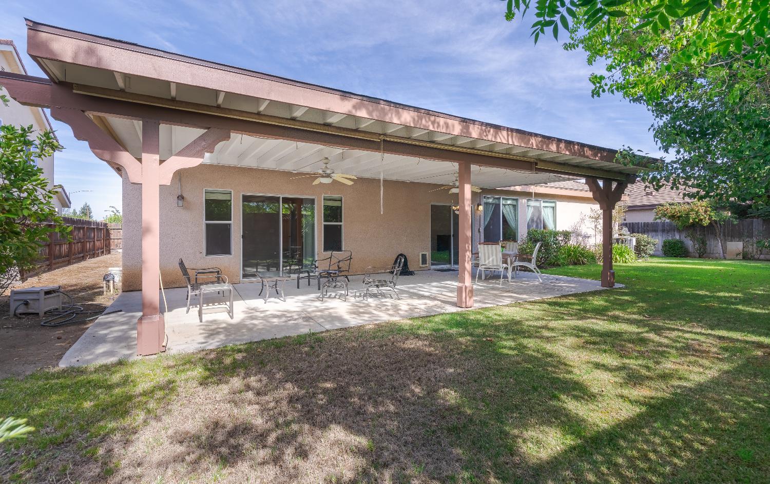 2222 Carson Ave, Clovis, CA 93611