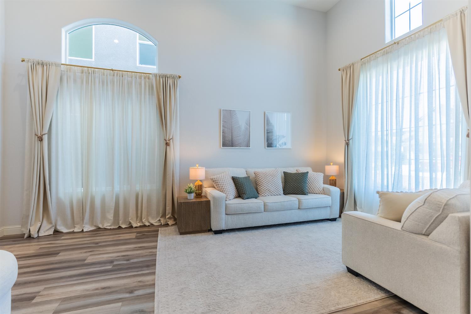 4176 Twain Ave, Clovis, CA 93619