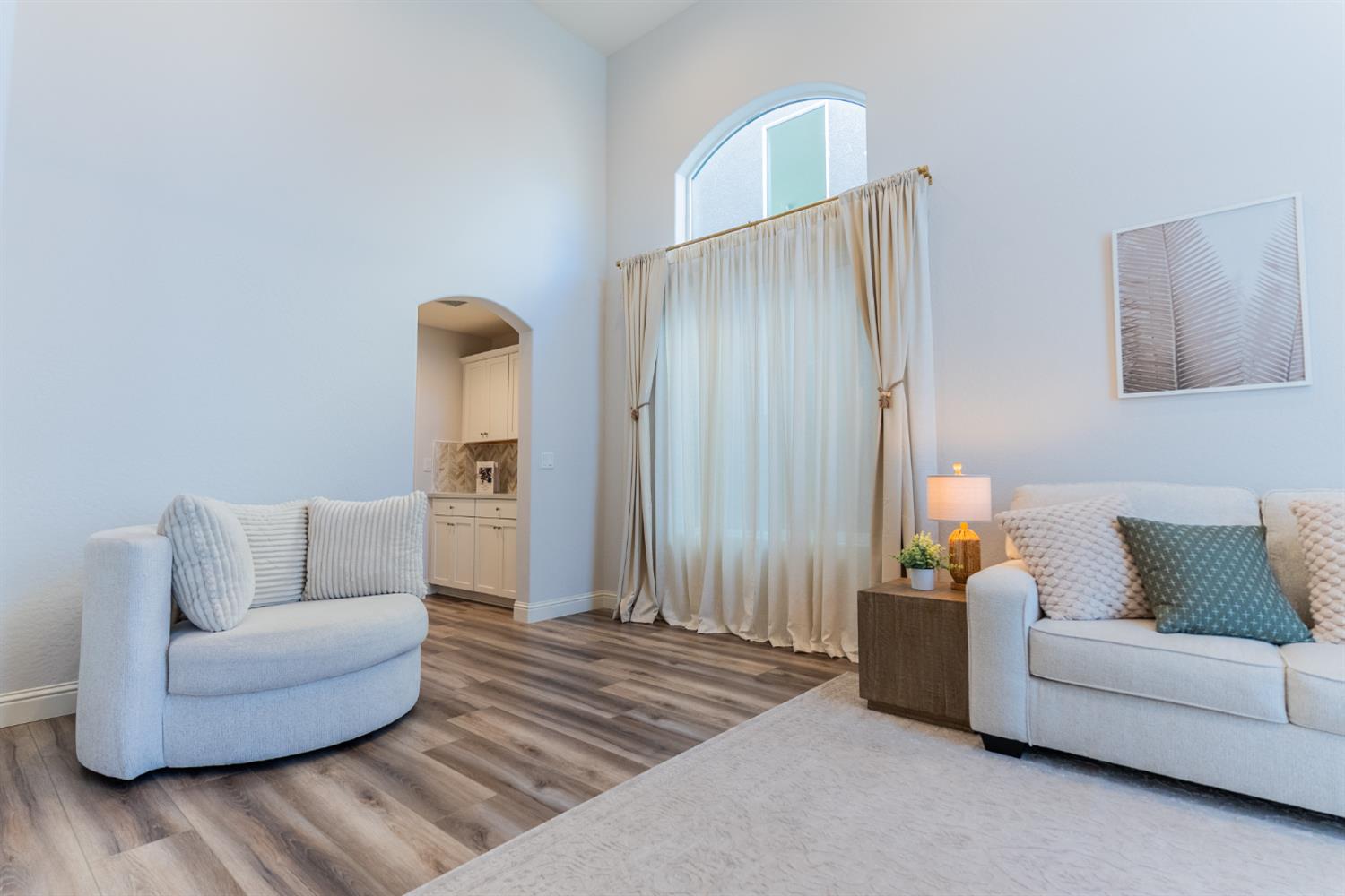 4176 Twain Ave, Clovis, CA 93619