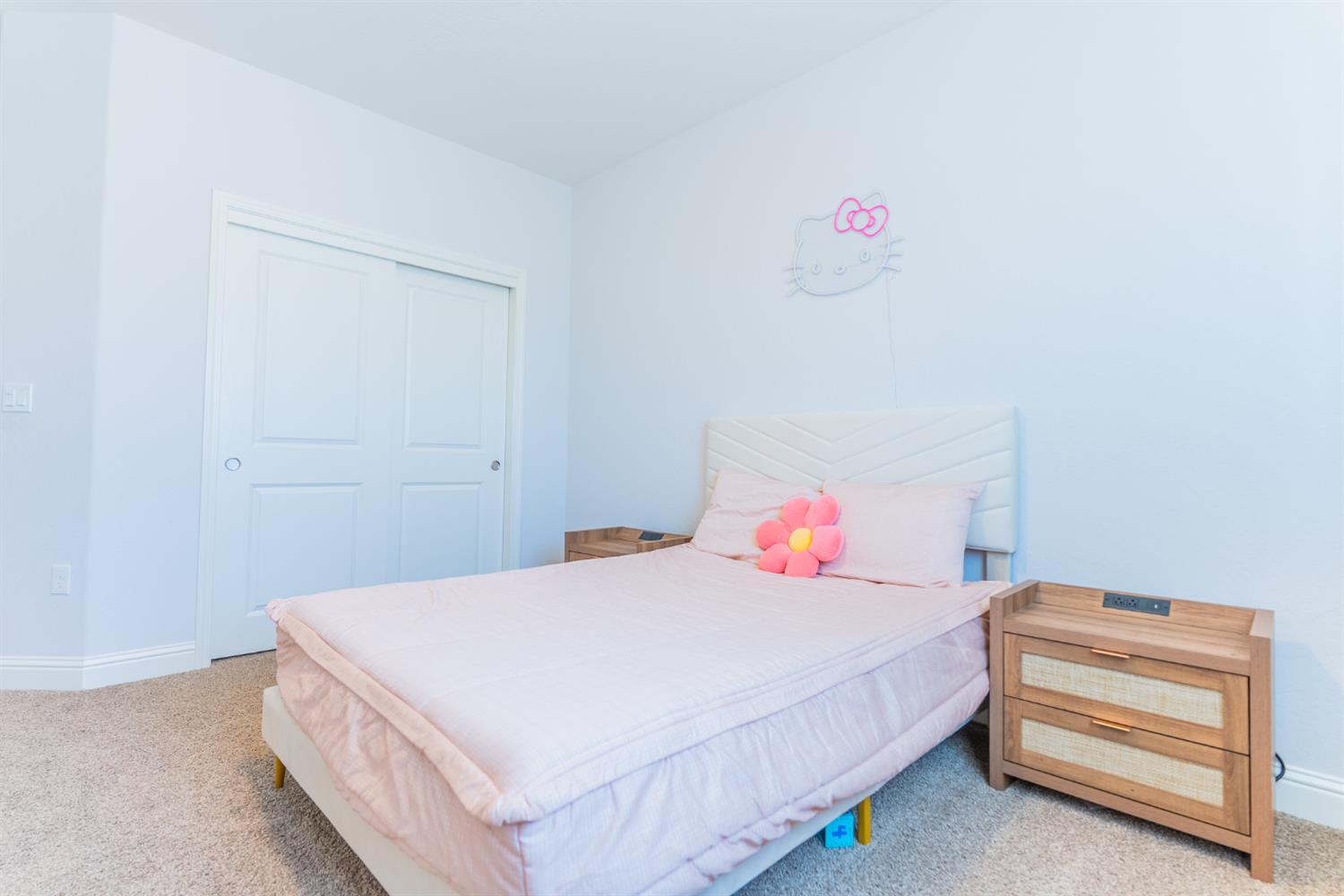 4176 Twain Ave, Clovis, CA 93619