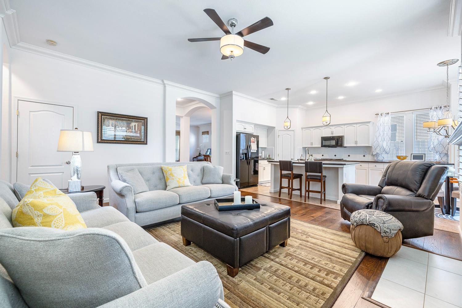 2549 Whiteash Ave, Clovis, CA 93619