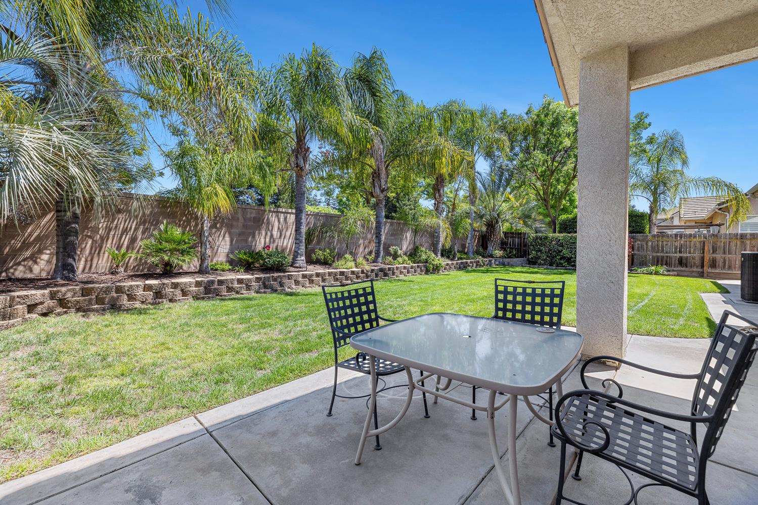 2549 Whiteash Ave, Clovis, CA 93619