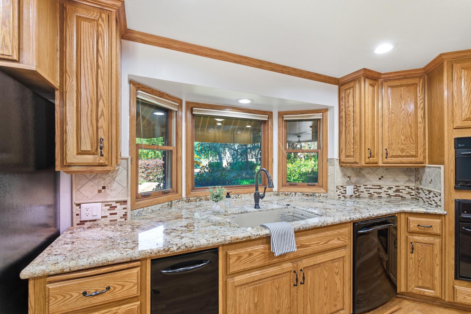12780 Auberry Rd, Clovis, CA 93619