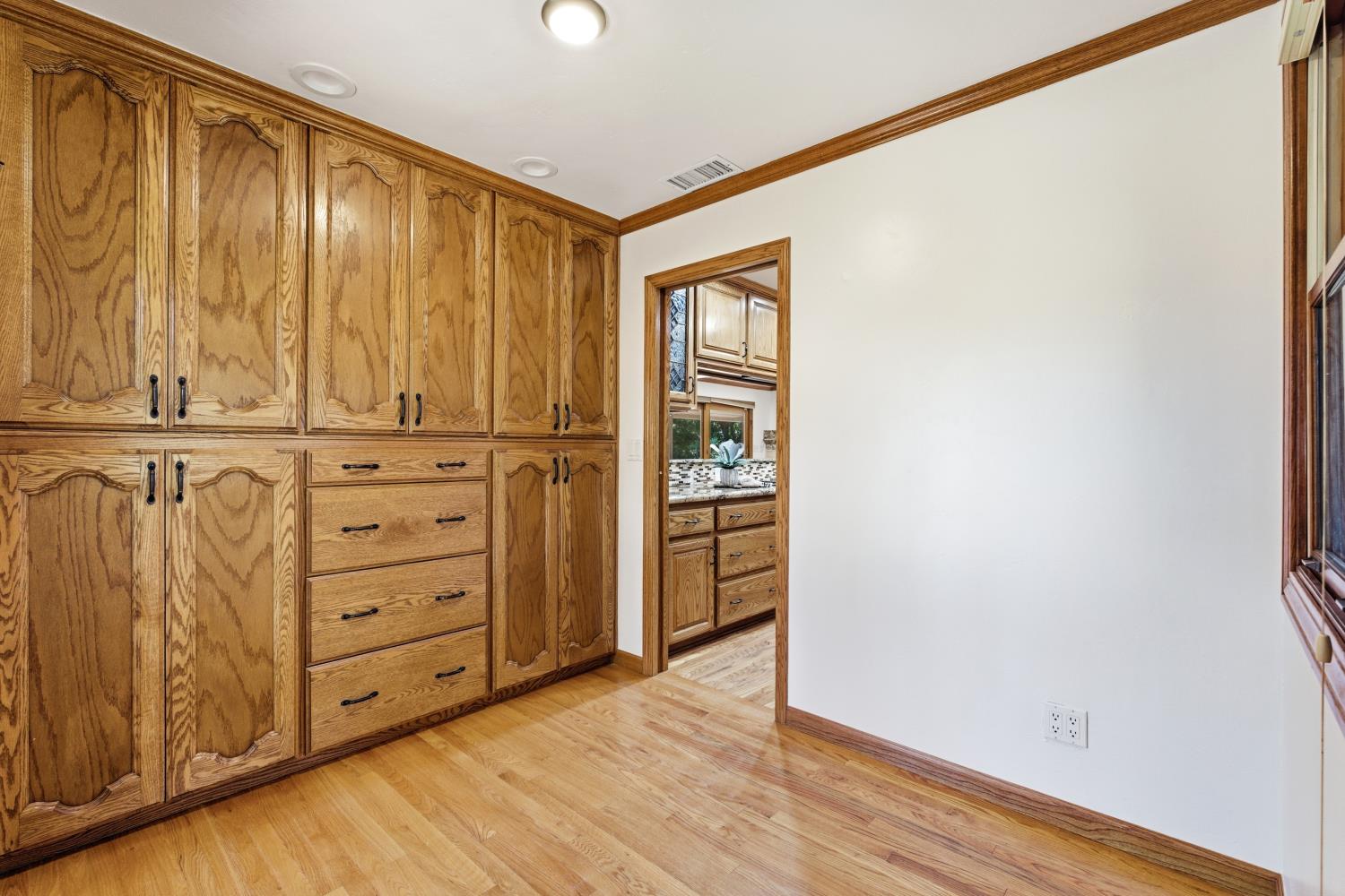 12780 Auberry Rd, Clovis, CA 93619