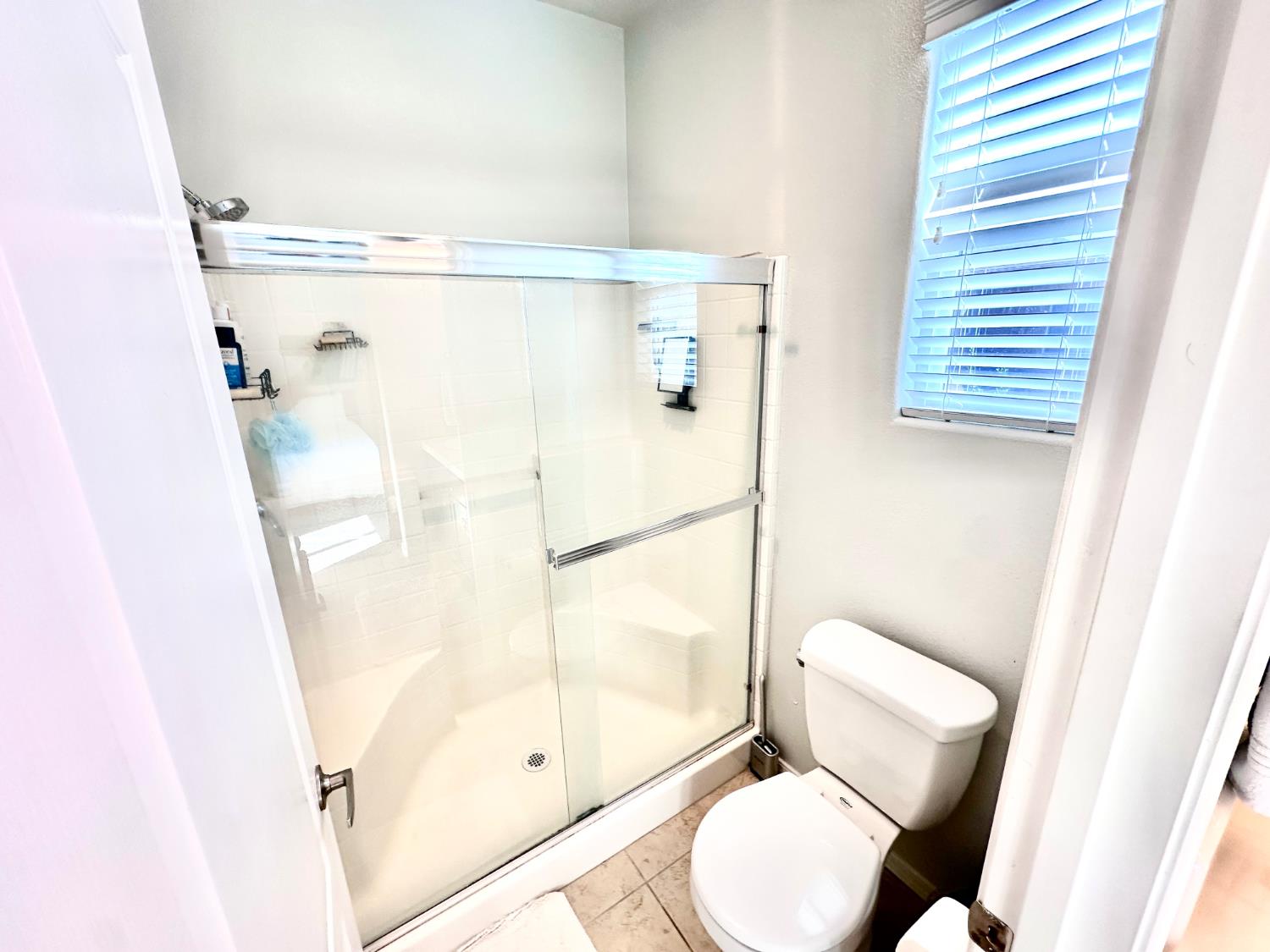 4056 Trenton Ave, Clovis, CA 93619