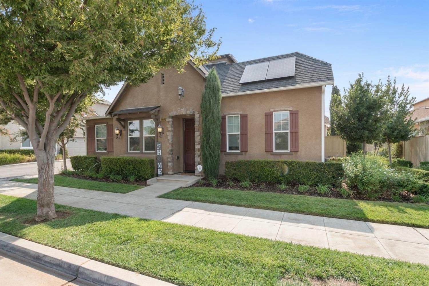 4056 Trenton Ave, Clovis, CA 93619