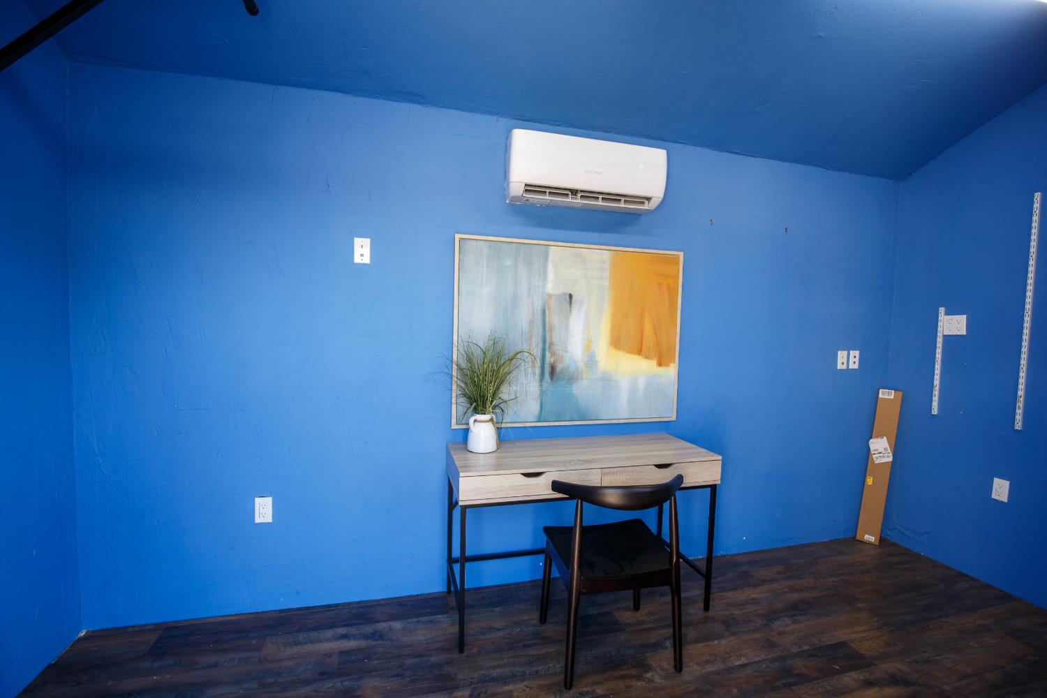 9569 E Olive Ave, Sanger, CA 93657