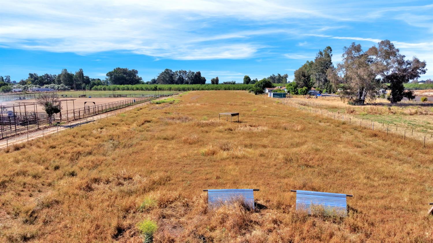 9569 E Olive Ave, Sanger, CA 93657