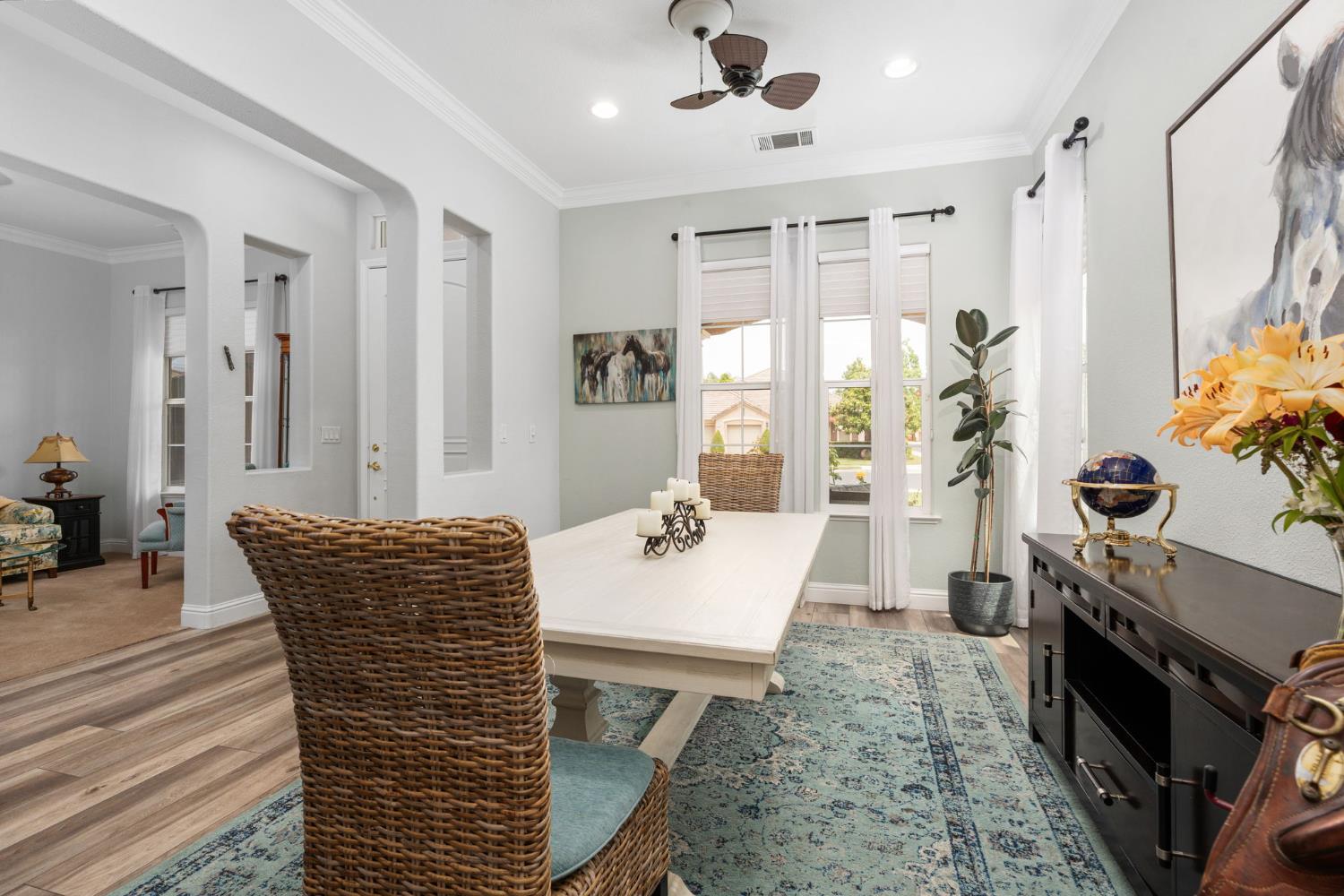 1812 N Graybark Ave, Clovis, CA 93619