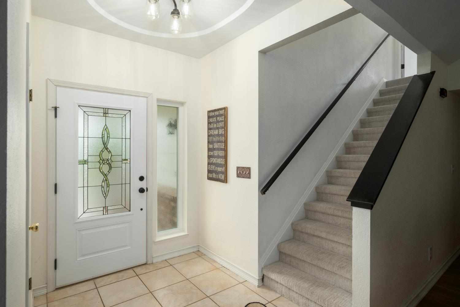 1575 Purvis Ave, Clovis, CA 93611
