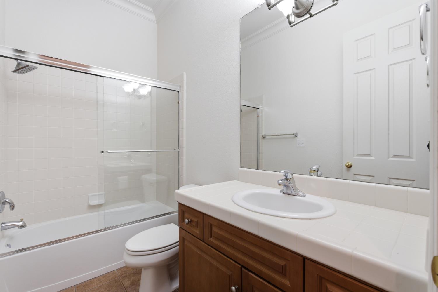 3063 Everglade Ave, Clovis, CA 93619