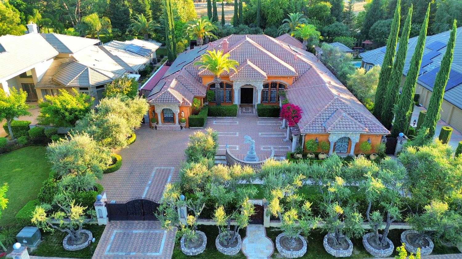 3103 E Via Monte Verdi Ave, Clovis, CA 93619
