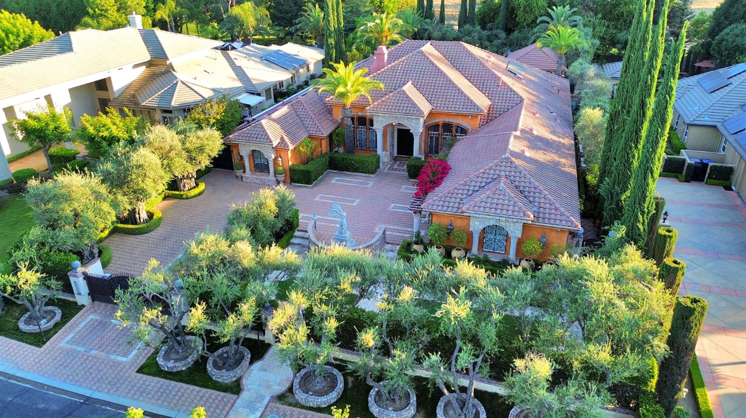 3103 E Via Monte Verdi Ave, Clovis, CA 93619