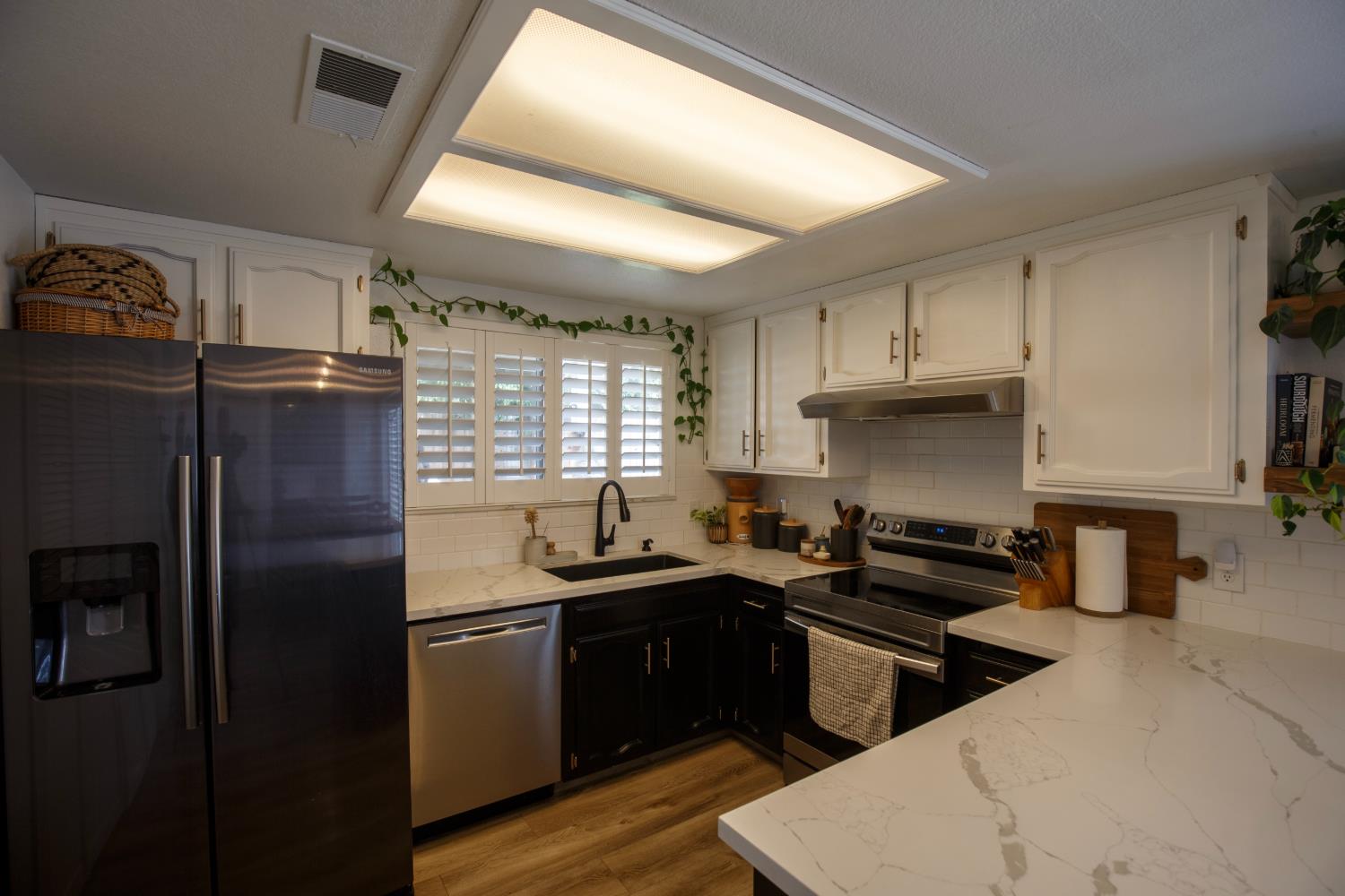 116 N Joshua Ave, Clovis, CA 93611