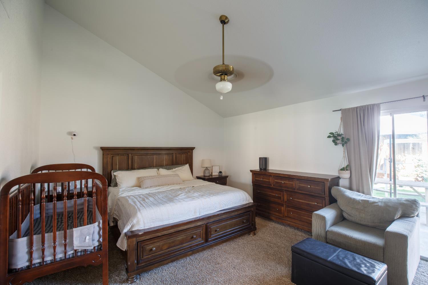 116 N Joshua Ave, Clovis, CA 93611
