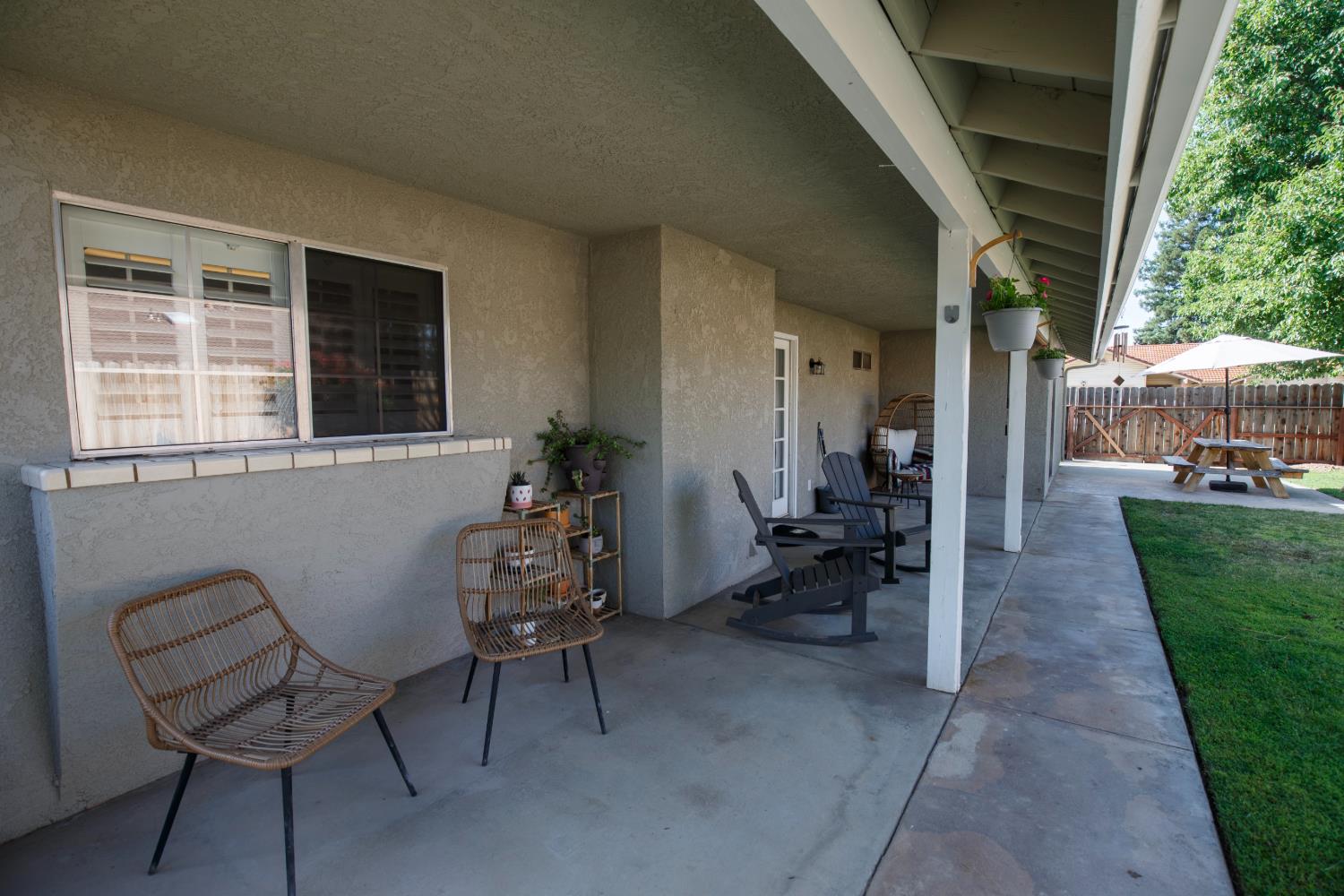 116 N Joshua Ave, Clovis, CA 93611