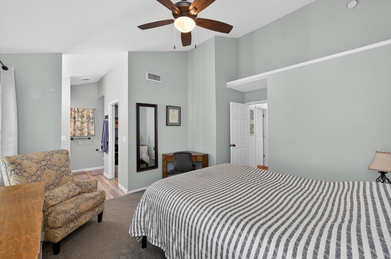 1012 N Adler Ave, Clovis, CA 93611