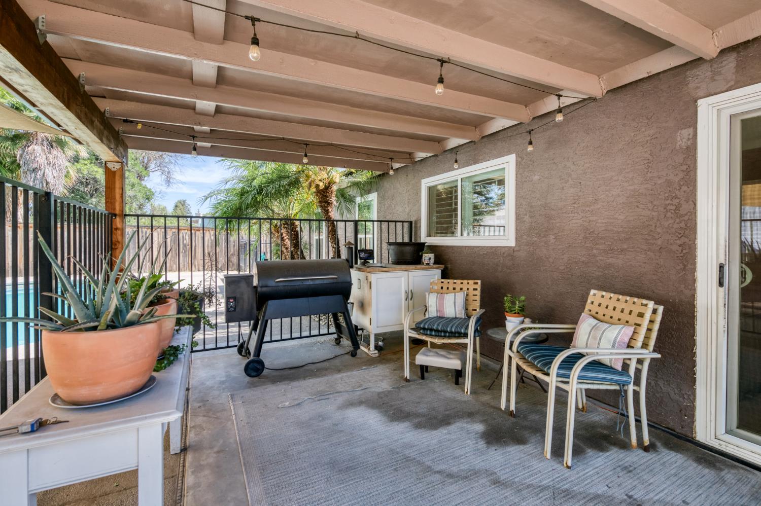 1012 N Adler Ave, Clovis, CA 93611