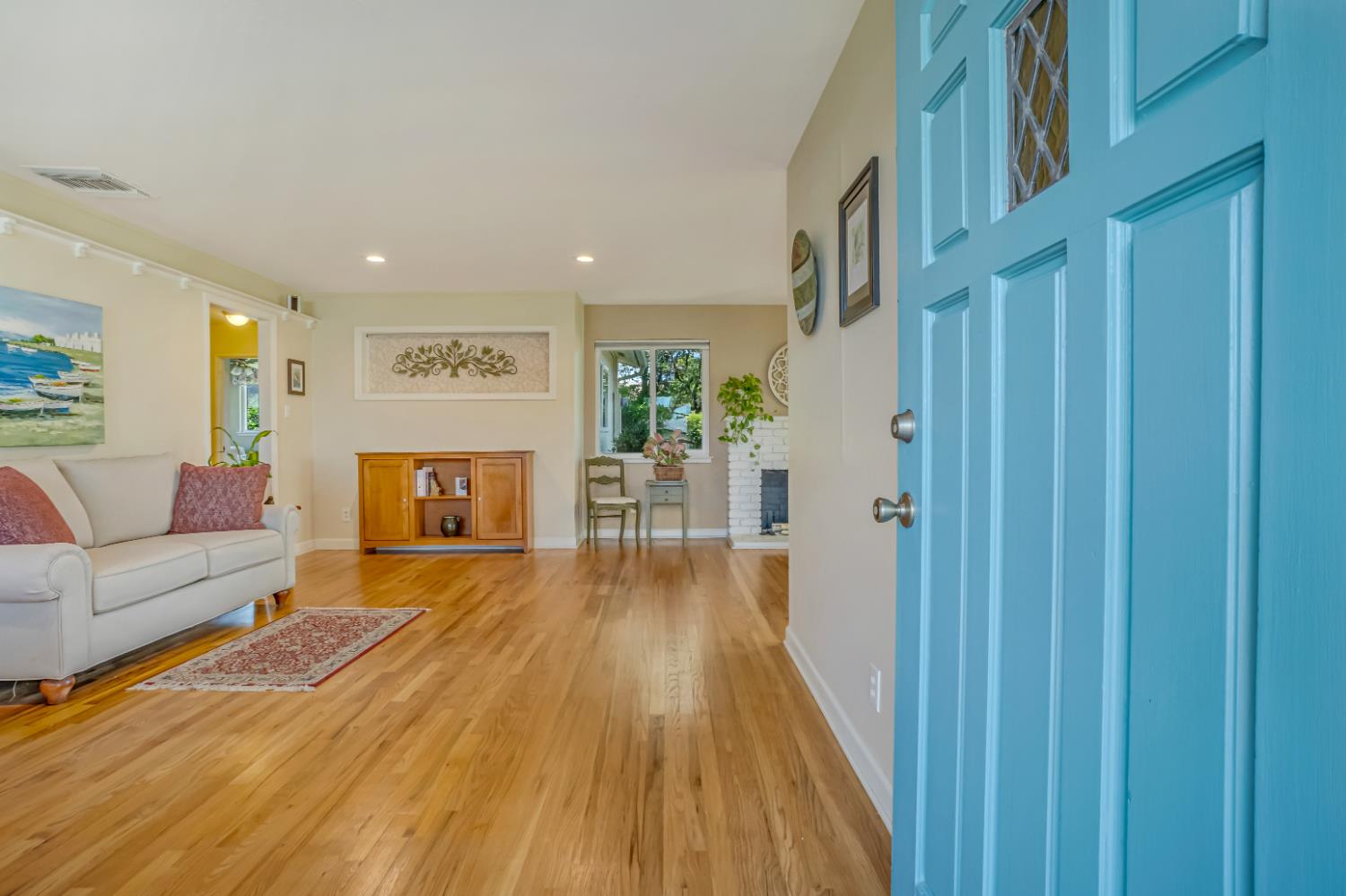 2545 Dewitt Ave, Clovis, CA 93612