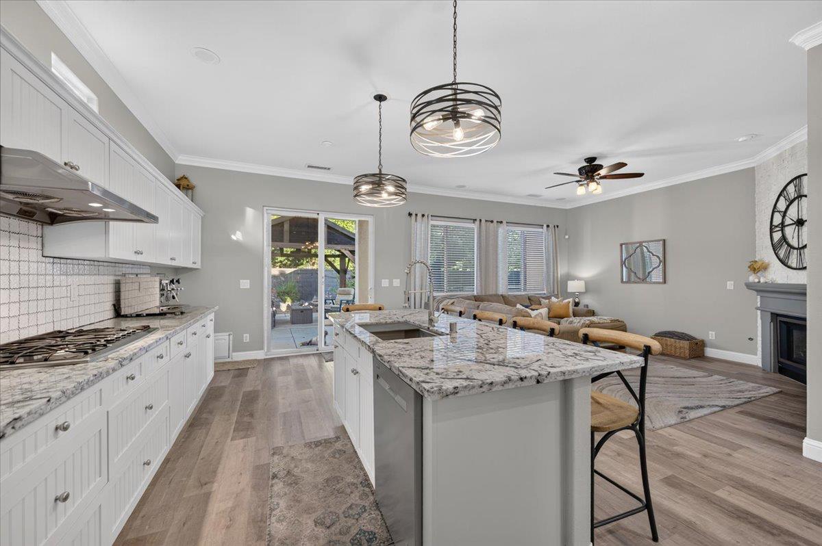 1943 N Douglas Ave, Clovis, CA 93619