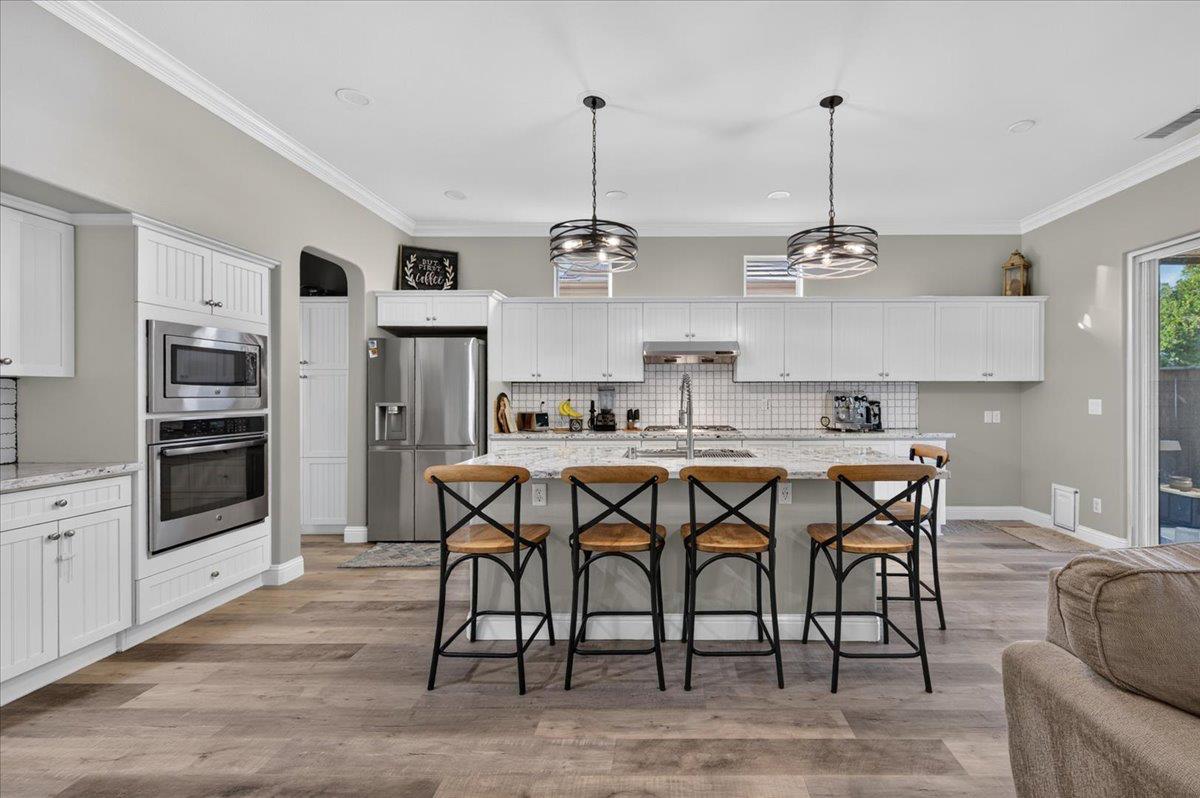 1943 N Douglas Ave, Clovis, CA 93619