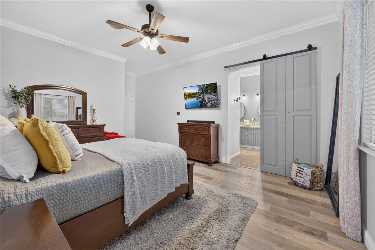 1943 N Douglas Ave, Clovis, CA 93619