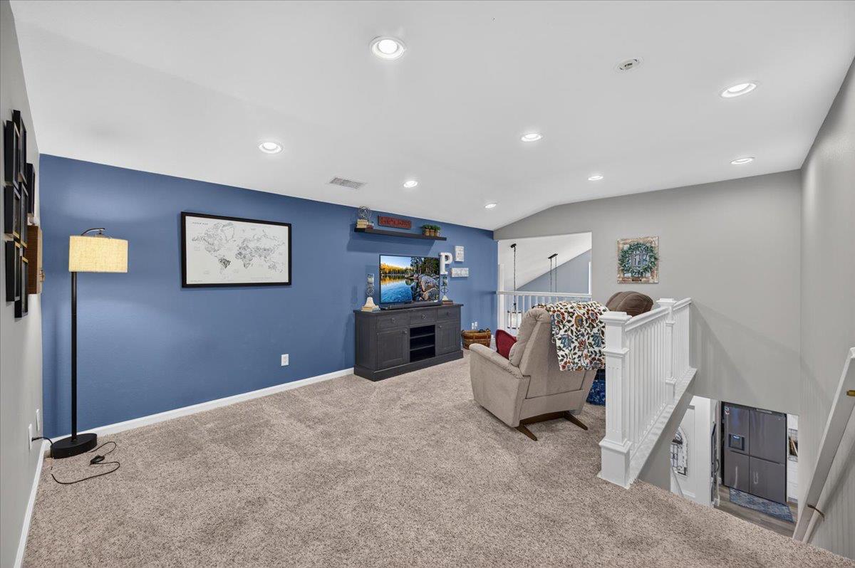 1943 N Douglas Ave, Clovis, CA 93619