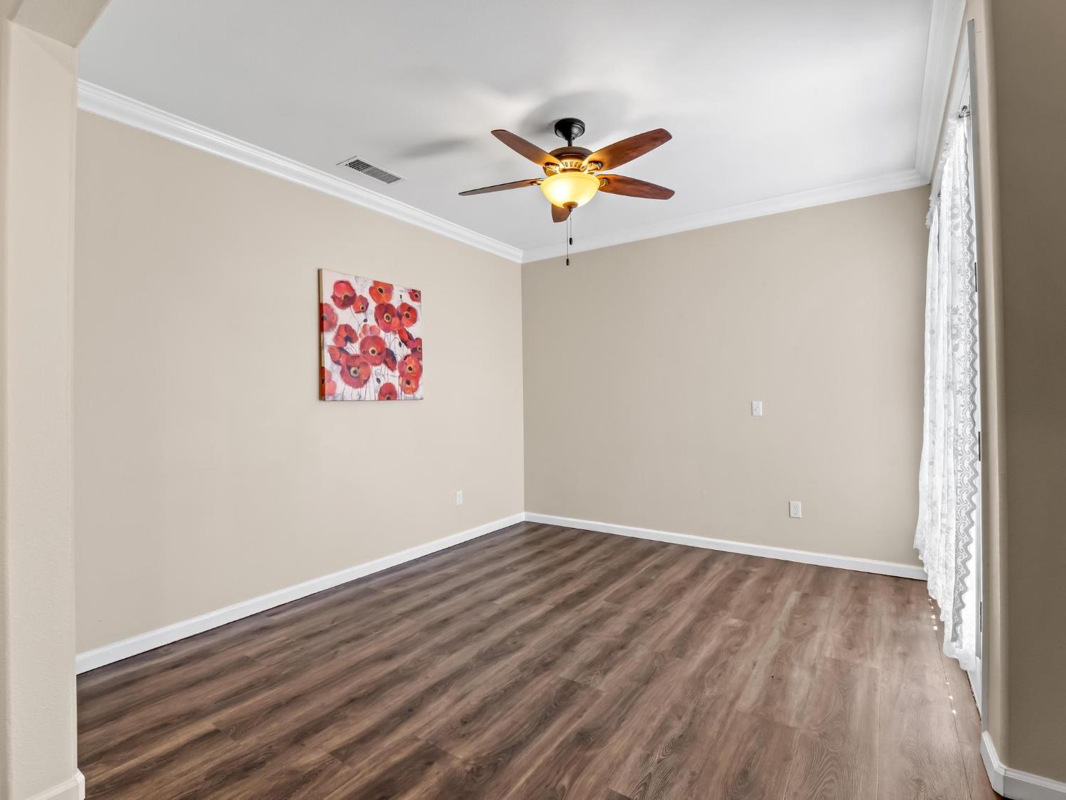 2222 Carson Ave, Clovis, CA 93611