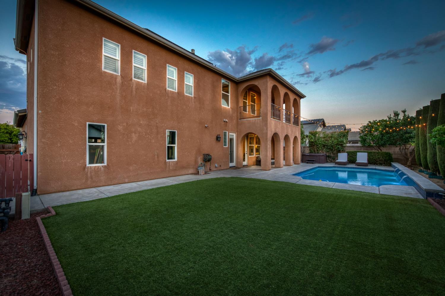 1802 N Kaweah Ave, Clovis, CA 93619