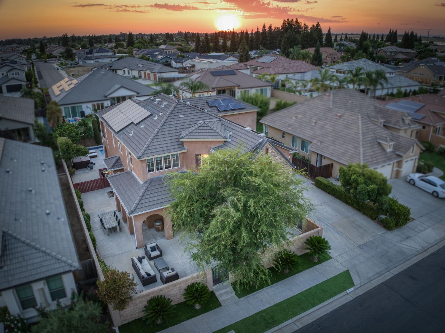 1802 N Kaweah Ave, Clovis, CA 93619