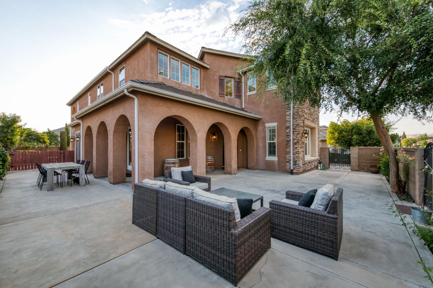 1802 N Kaweah Ave, Clovis, CA 93619