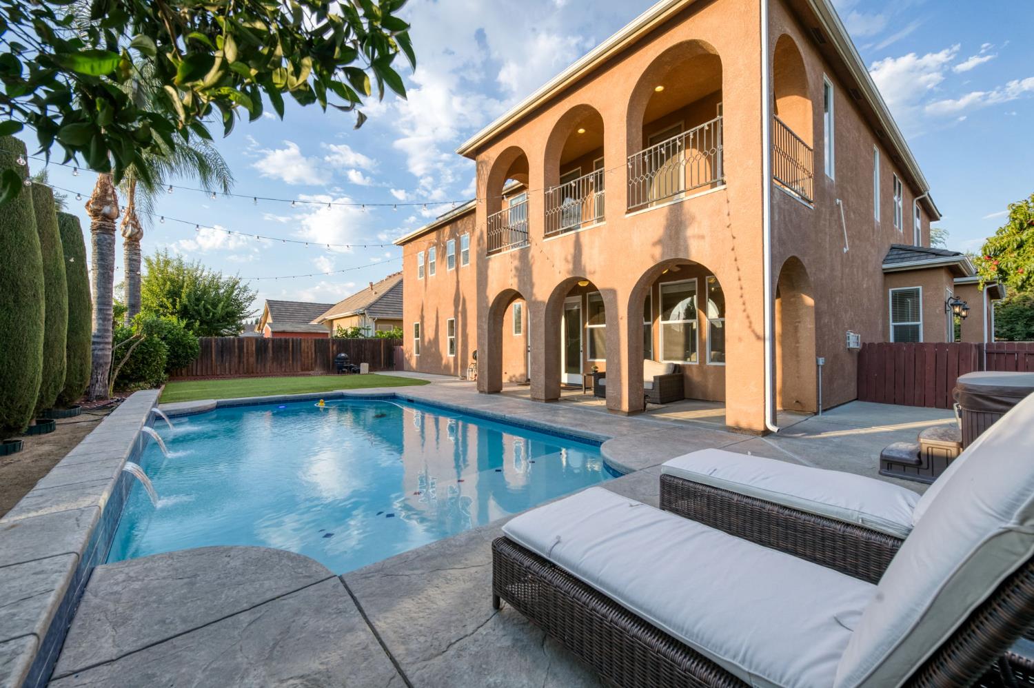 1802 N Kaweah Ave, Clovis, CA 93619