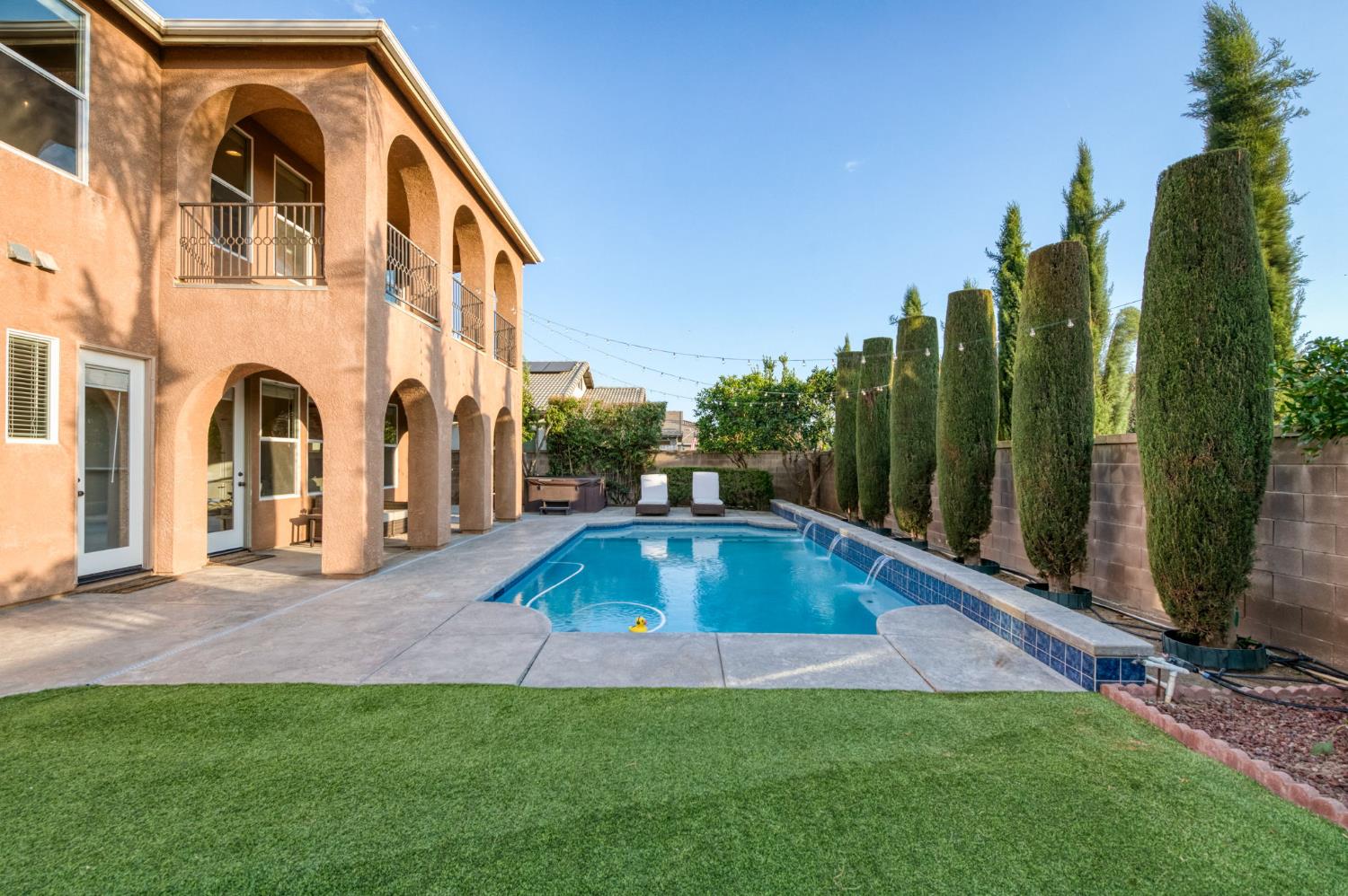 1802 N Kaweah Ave, Clovis, CA 93619