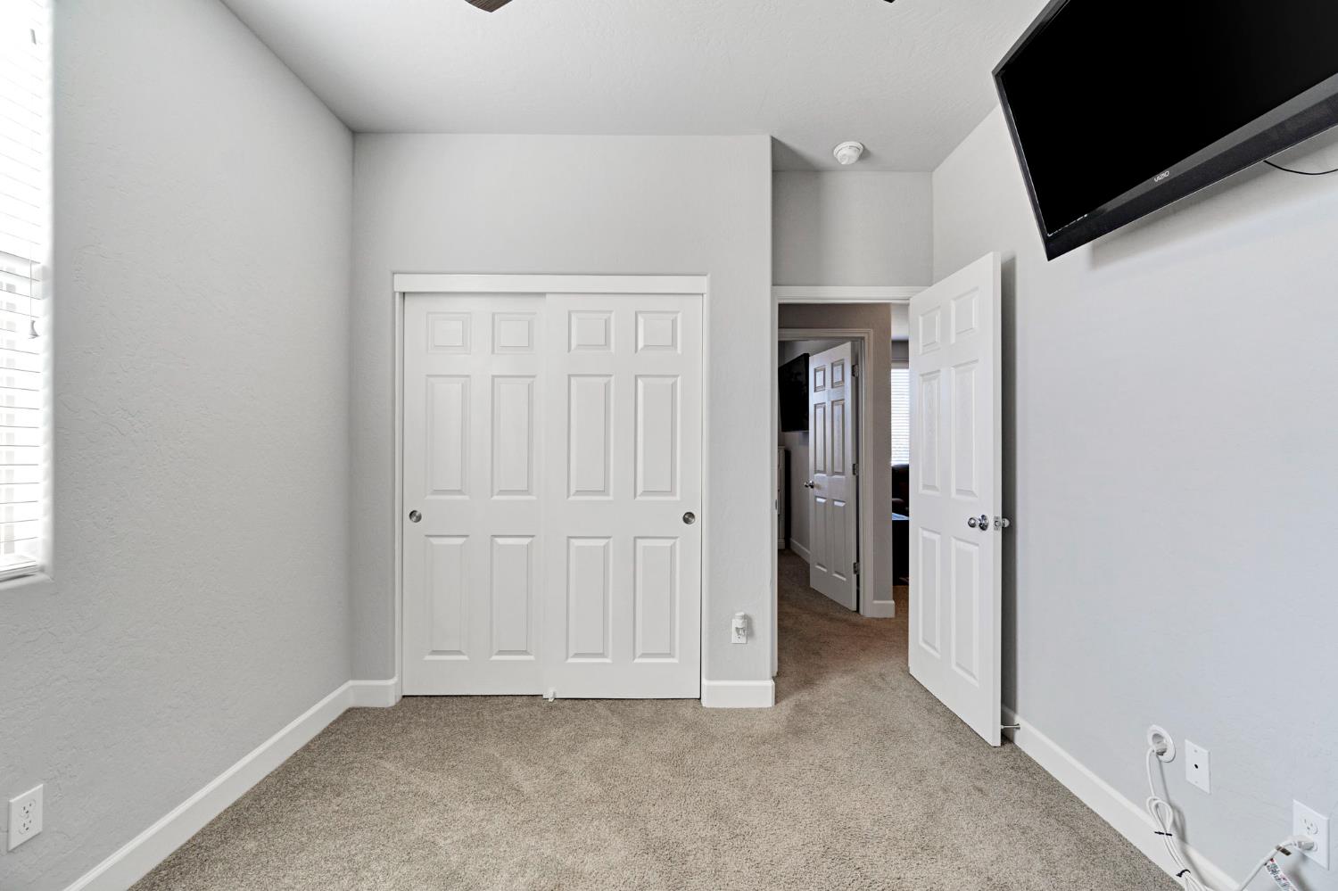 1579 Medellin Ln, Clovis, CA 93619