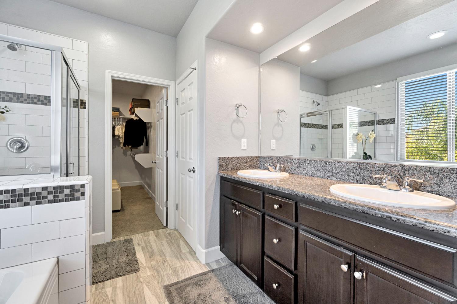 1579 Medellin Ln, Clovis, CA 93619