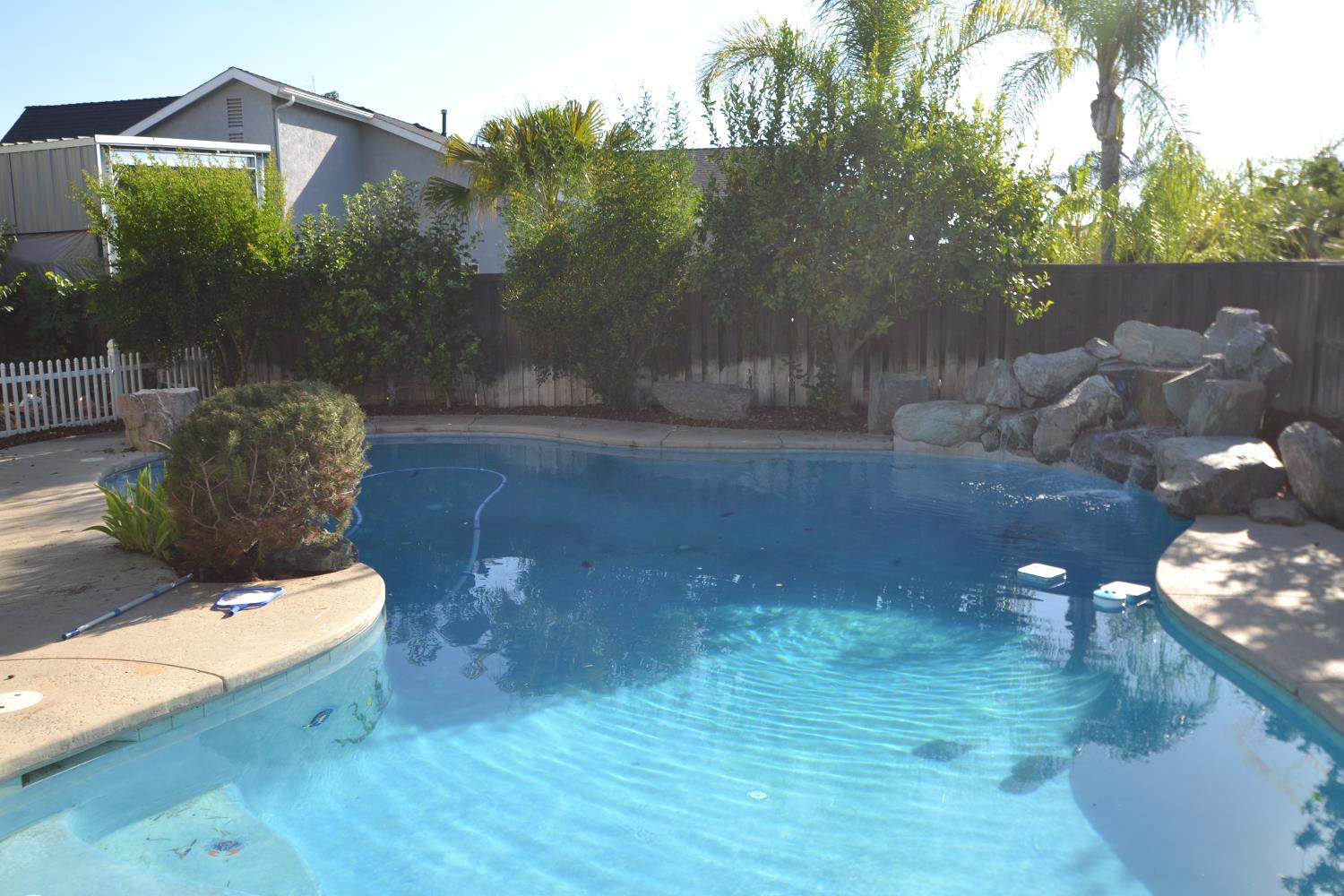 377 Moody Ave, Clovis, CA 93619